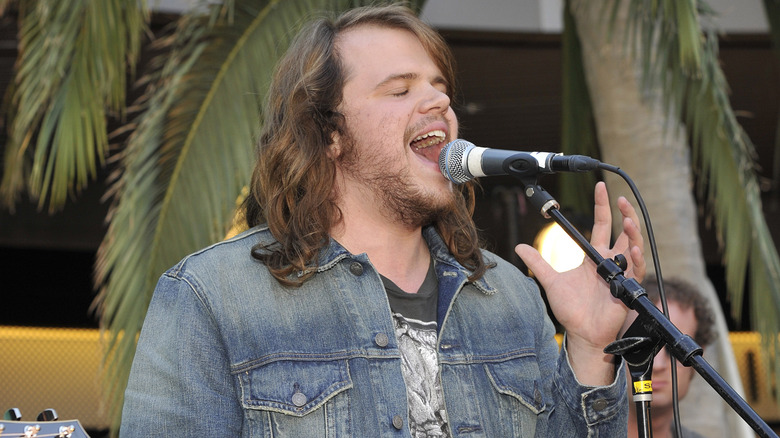 Caleb Johnson lors d'un concert