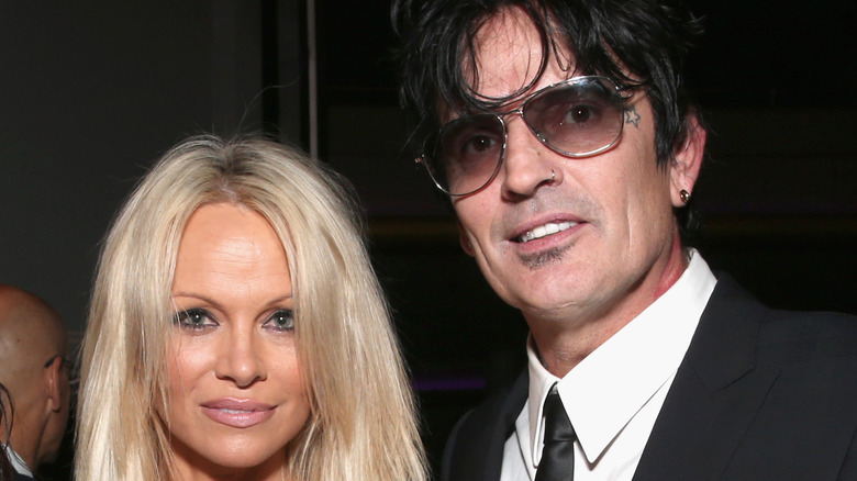 Pamela Anderson posant avec Tommy Lee