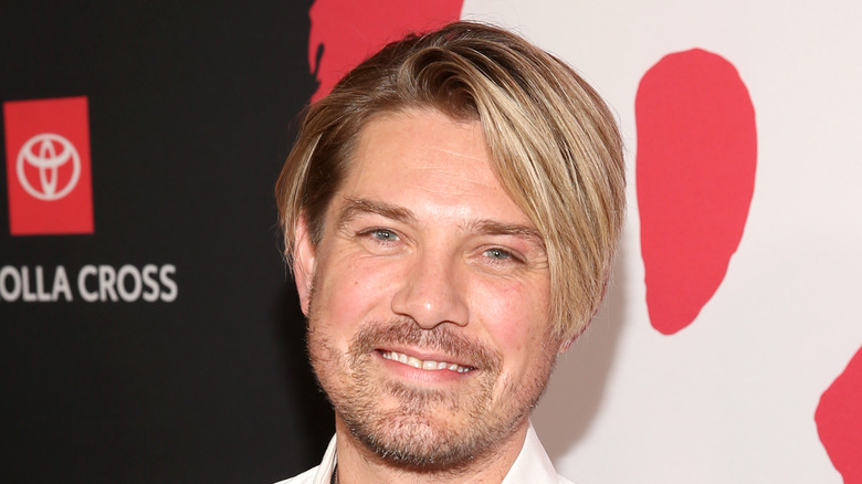 Taylor Hanson souriant 