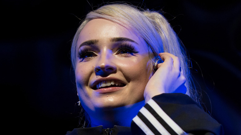 Kim Petras sur scène