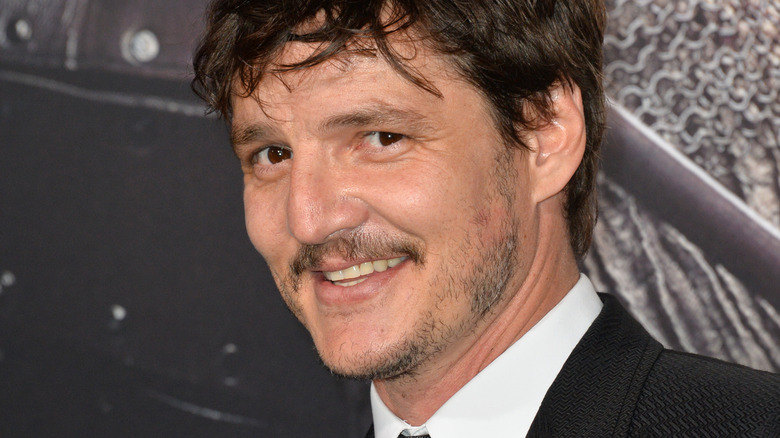 Pedro Pascal souriant