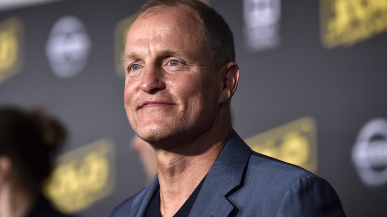 Woody Harrelson souriant