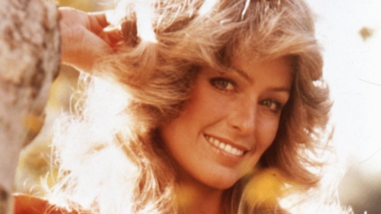 Farrah Fawcett souriante 