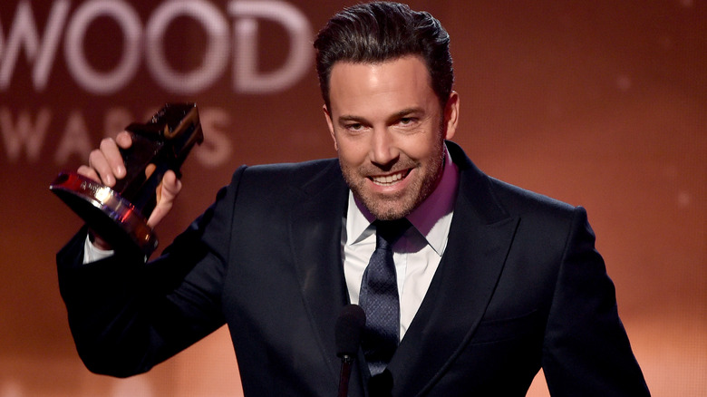 Ben Affleck accepte un prix pour 