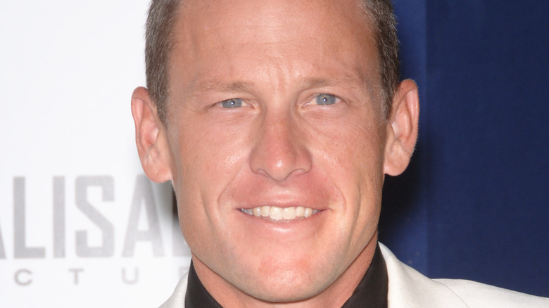 Lance Armstrong souriant