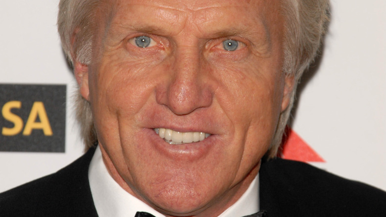 Greg Norman souriant