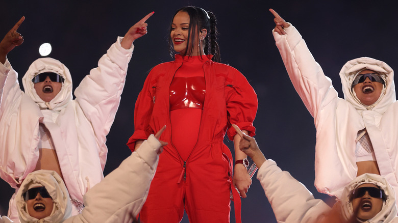 Rihanna lors du Super Bowl 2023 