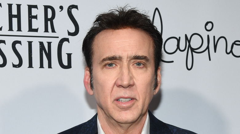 Nicolas Cage posant pour une photo