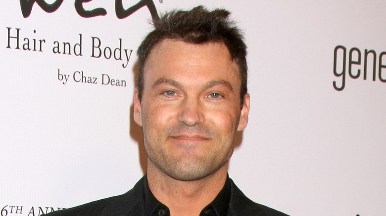 Brian Austin Green pose au Beverly Wilshire Hotel