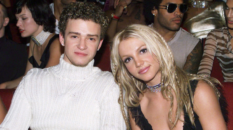 Justin Timberlake pose avec Britney Spears