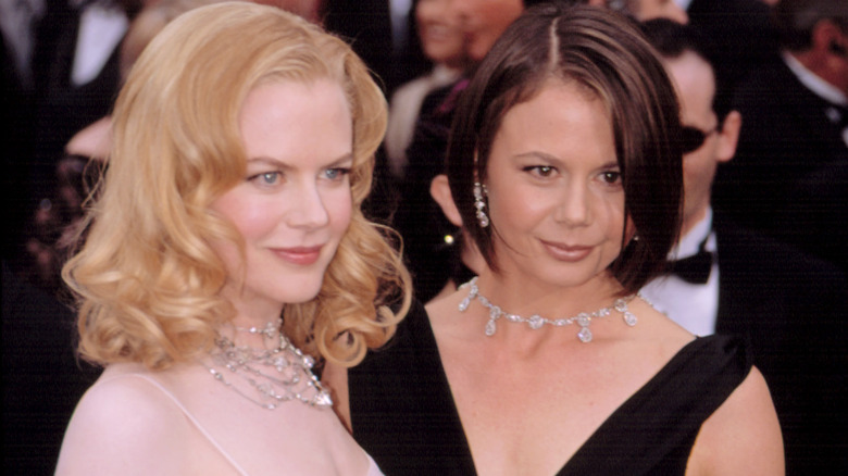 Nicole et Antonia Kidman souriantes 