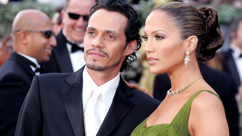 Jennifer Lopez et Marc Anthony posent