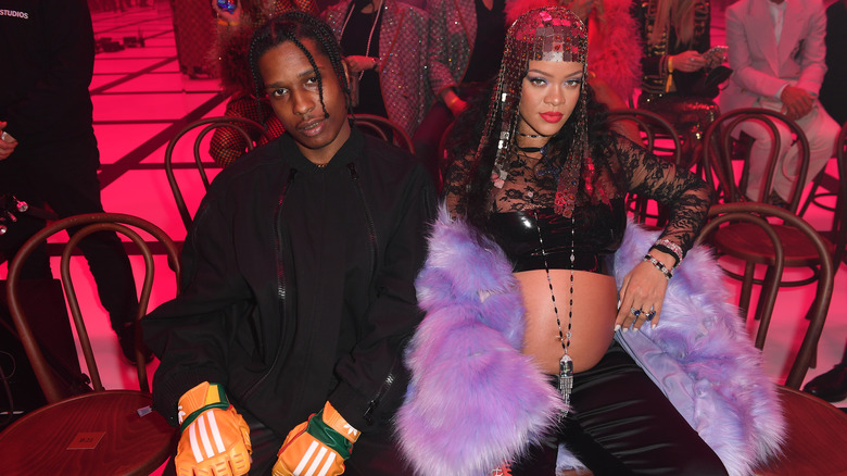 A$AP Rocky, Rihanna assise