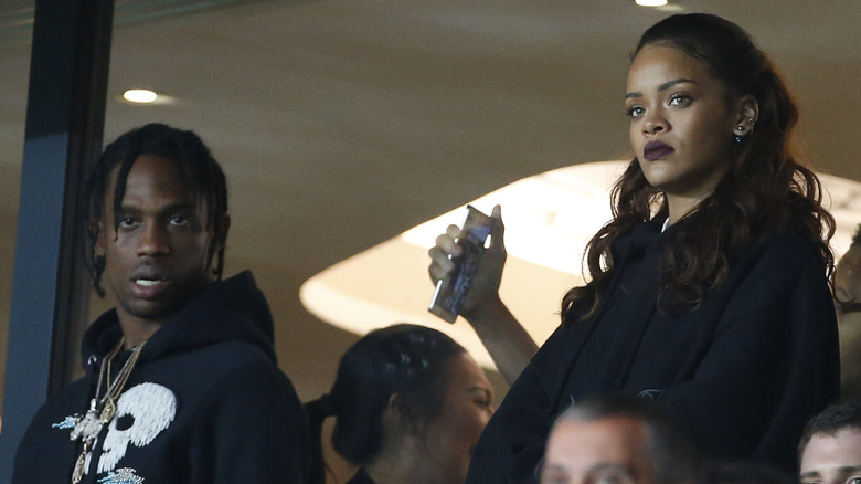 Travis Scott, Rihanna, à un match ensemble 