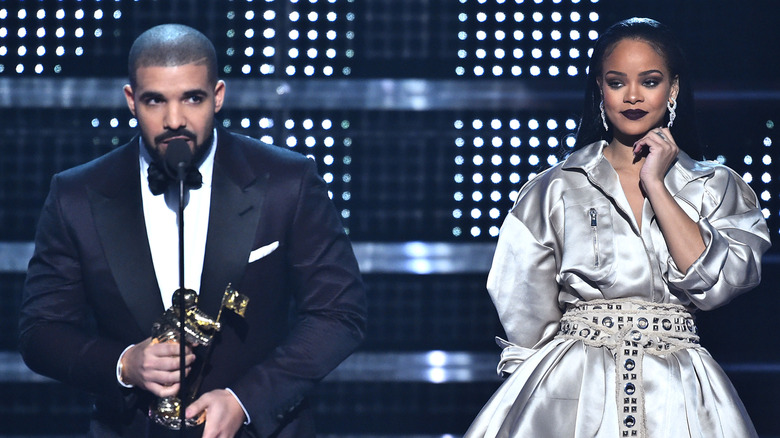 Drake, Rihanna, sur scène ensemble, aux VMA 2016