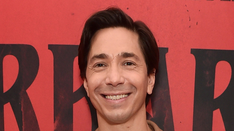 Justin Long souriant