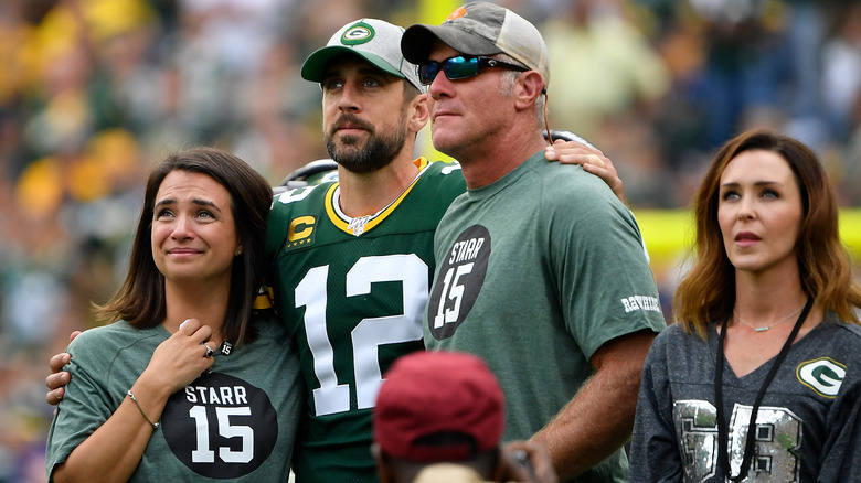 Brett Favre pose avec Aaron Rodgers