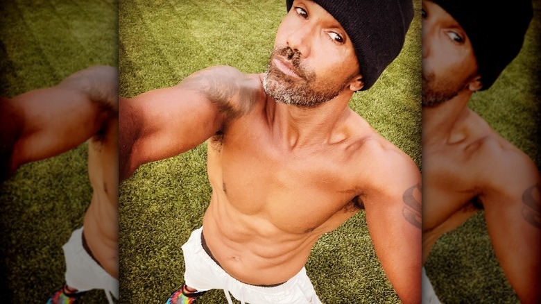 Un selfie de Shemar Moore torse nu