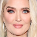 Erika Jayne de RHOBH offre une réaction glaciale aux actes d’accusation de fraude de Tom Girardi