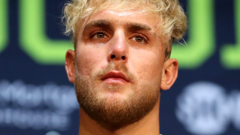 Jake Paul tombe victime de la malédiction de Drake après avoir écrasé la défaite par décision partagée de Tommy Fury