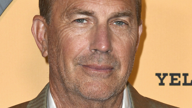 Kevin Costner a une carrière musicale moins connue (et peut être entendu à Yellowstone)