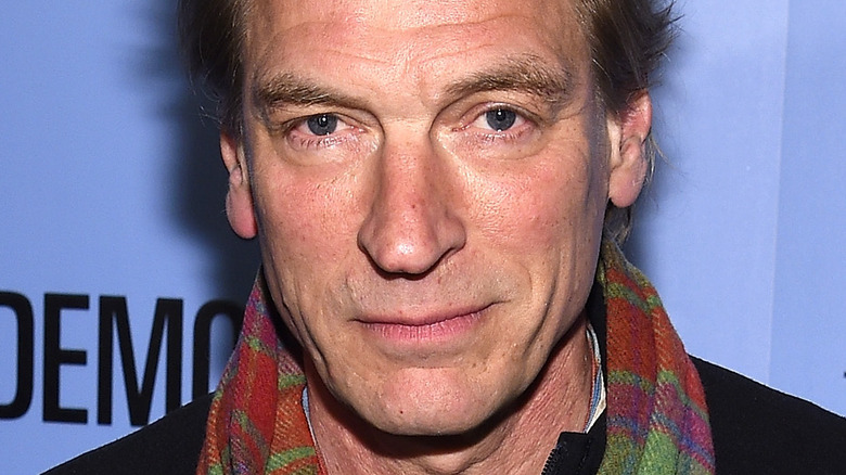 Les responsables offrent une mise à jour sombre sur les efforts de sauvetage de Julian Sands