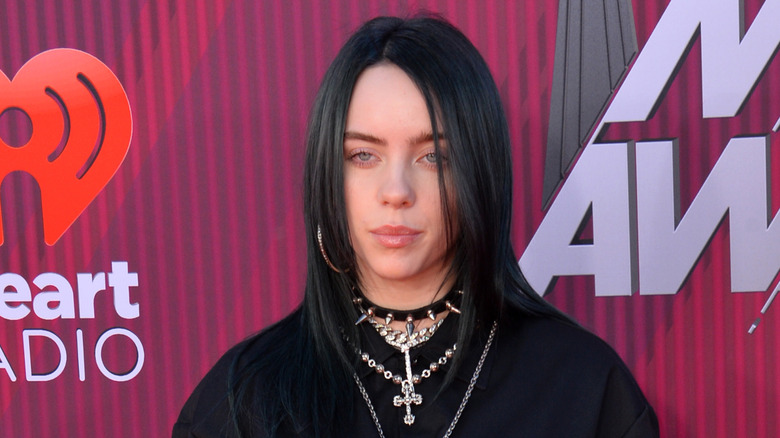 Billie Eilish sur le tapis rouge