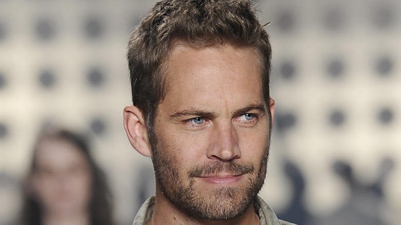 Paul Walker posant pour les caméras