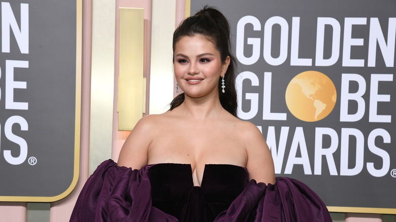 Le tapis rouge de Selena Gomez