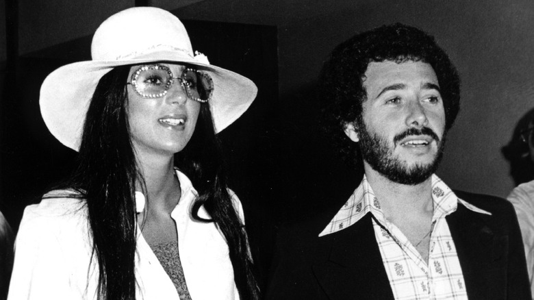 Cher et David Geffen plus jeunes