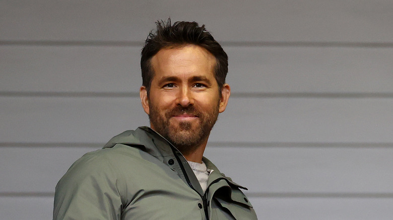 Ryan Reynolds souriant