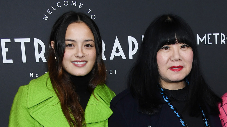 Chase Sui Wonders et Anna Sui souriantes