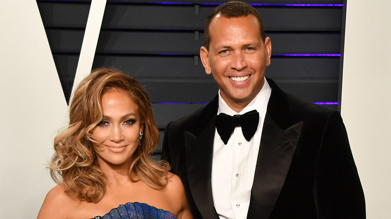 Jennifer Lopez et Alex Rodriguez souriants