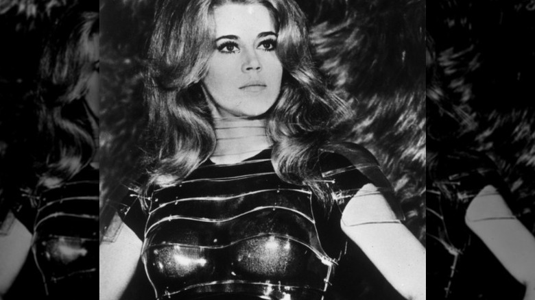 Jane Fonda body noir moulant Barbarella