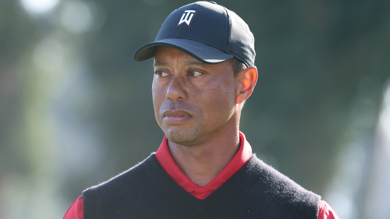 Tiger Woods solennel