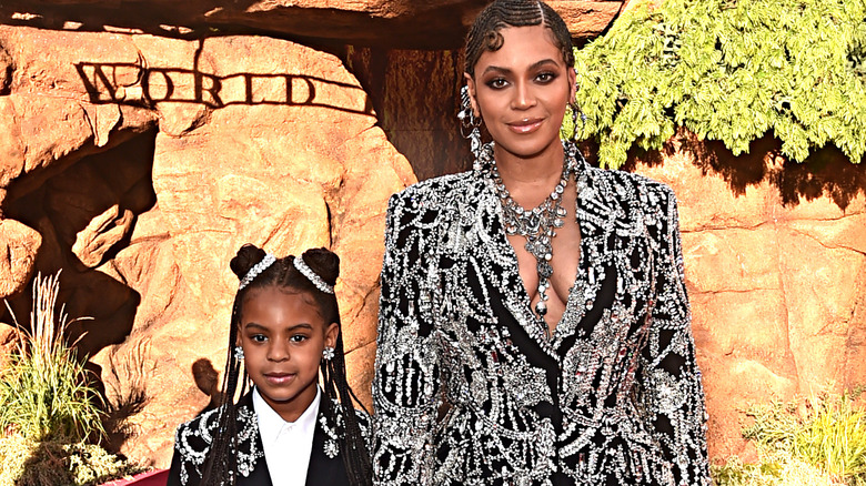 Blue Ivy et Beyoncé posent