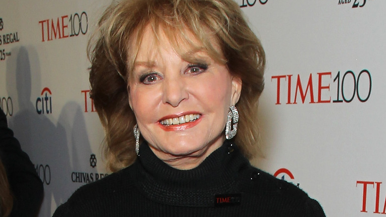 Barbara Walters souriante 