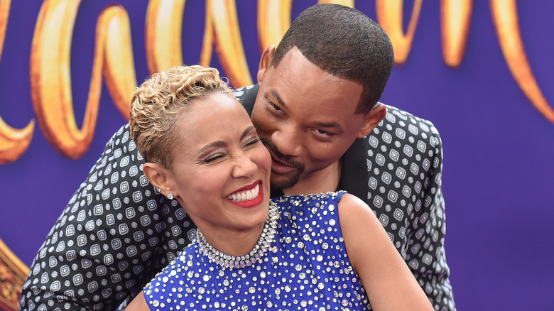 Jada Pinkett Smith et Will Smith câlins