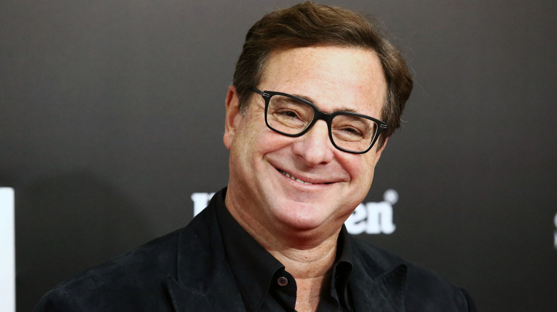 Bob Saget souriant