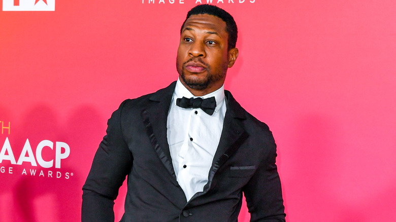 Jonathan Majors lors d'un événement