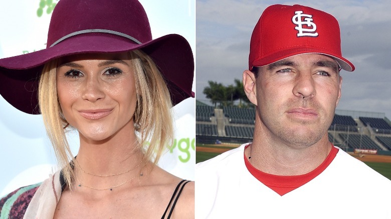 Meghan King et Jim Edmonds portant des chapeaux