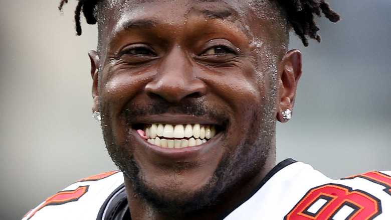 Antonio Brown annonce sa retraite dans la NFL (mais il n’en a pas fini avec le football)