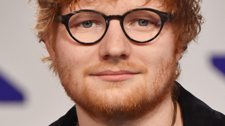 Ed Sheeran évoque le diagnostic de tumeur passé de sa femme dans l’annonce de l’album