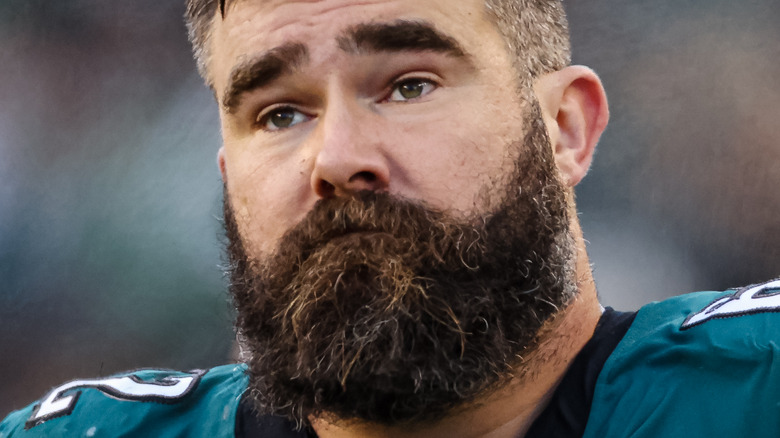 Jason Kelce explique clairement que sa carrière dans la NFL n’est pas terminée après la défaite du Super Bowl