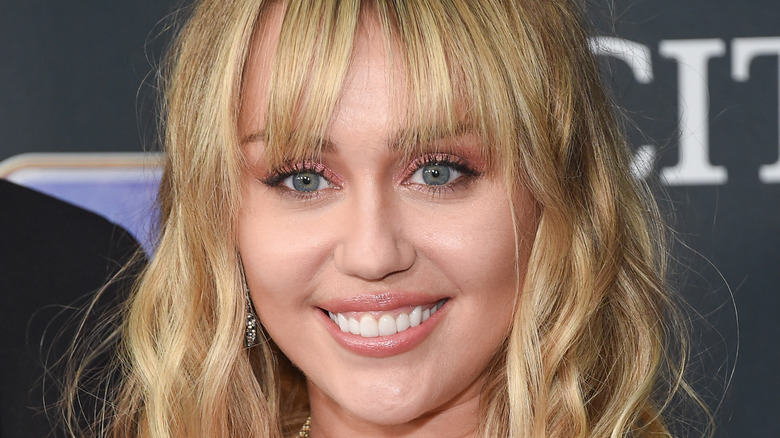 La vie de Miley Cyrus depuis son divorce (et à quoi ressemblait vraiment être un enfant acteur)