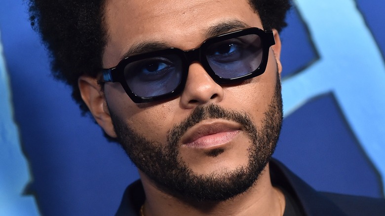 The Weeknd a eu une vie difficile en grandissant (et s’est retrouvé en prison)