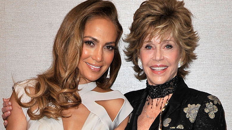 Jennifer Lopez et Jane Fonda lors de la cérémonie de remise des prix