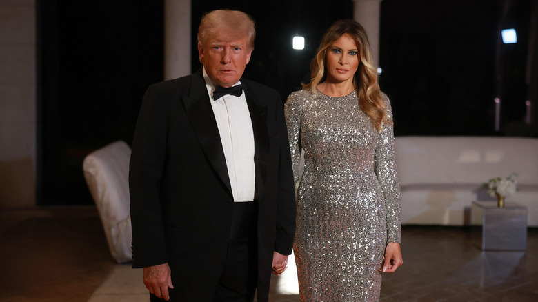 Donald et Melania Trump main dans la main