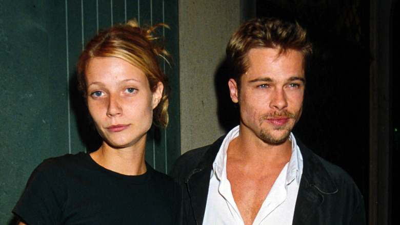 Gwyneth Paltrow posant avec Brad Pitt