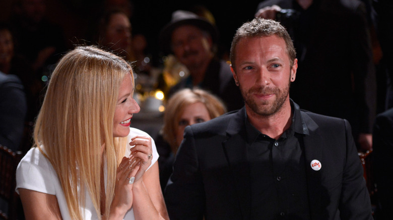 Gwyneth Paltrow rigole avec Chris Martin